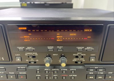 1998 Tascam Dual Digital Audio Tape Deck DA-302 - s l1600 3